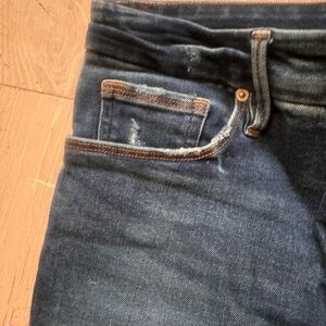 Distressed Good American Skinny jeans